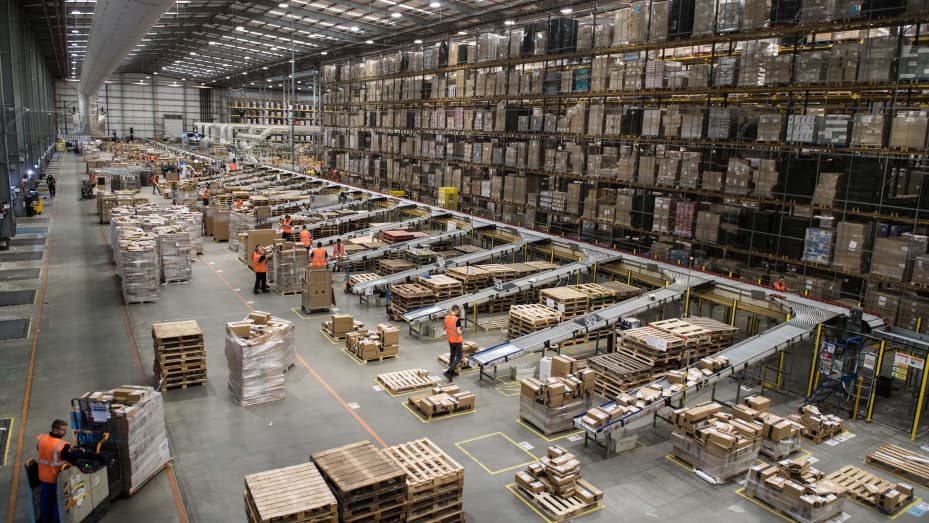 California could force Amazon to improve conditions for warehouse workers